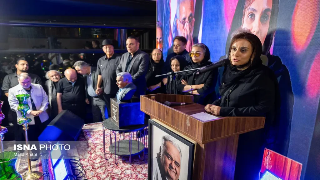 چهلم اکبر عبدی