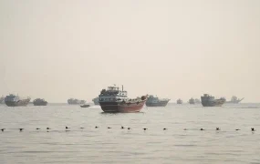 تردد کشتی‌ها در تنگه هرمز