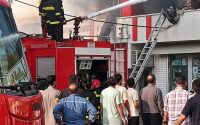 آتش‌سوزی در پاساژ خرید عسلویه