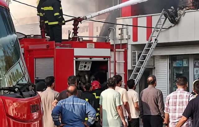 آتش‌سوزی در پاساژ خرید عسلویه