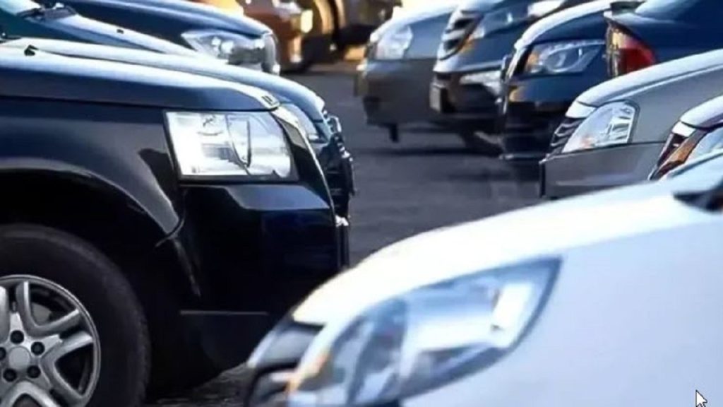 ترمز گرانی خودرو بریده شد