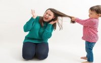 رفتار صحیح والدین در برابر دست بلند کردن کودک