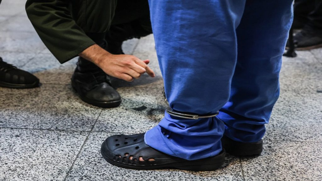 سرقت طلا و ارز از منزل یک زن جوان