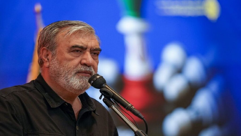 عزیزی آماده‌ایم در پاسخ به هرگونه اشتباه عملیاتی، شما را از نقشه پاک کنیم