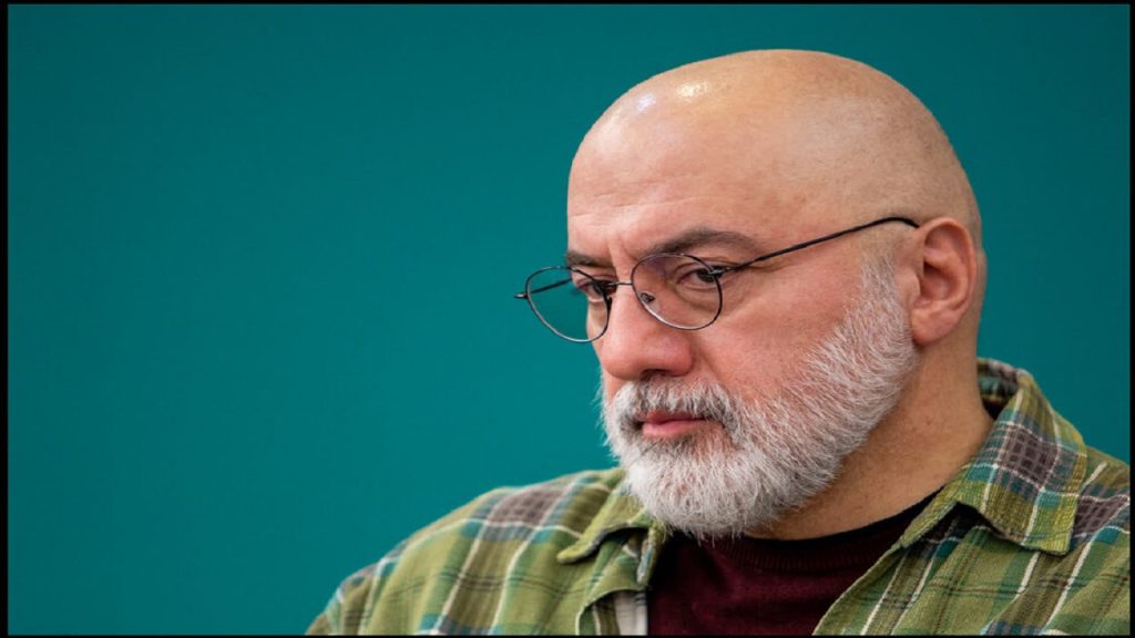 فرهاد قائمیان تهیه‌کننده تئاتر شد