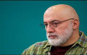 فرهاد قائمیان تهیه‌کننده تئاتر شد