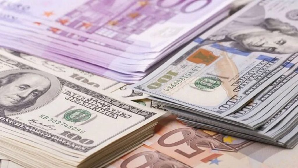 قیمت دلار و یورو در بازگشایی بازار