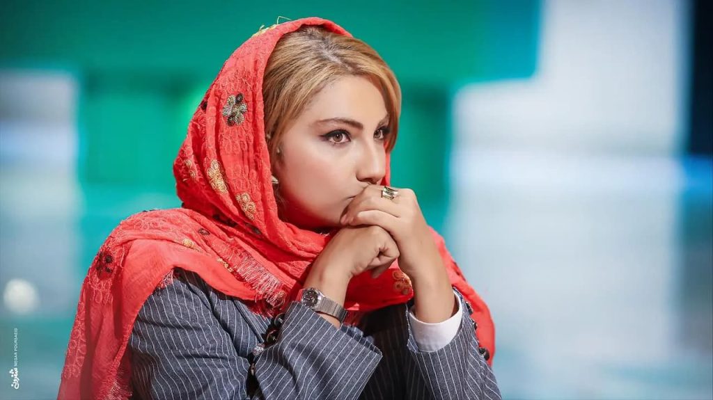 محیا دهقانی