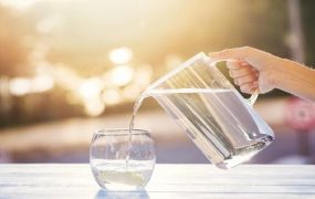 نوشیدن آب در صبح